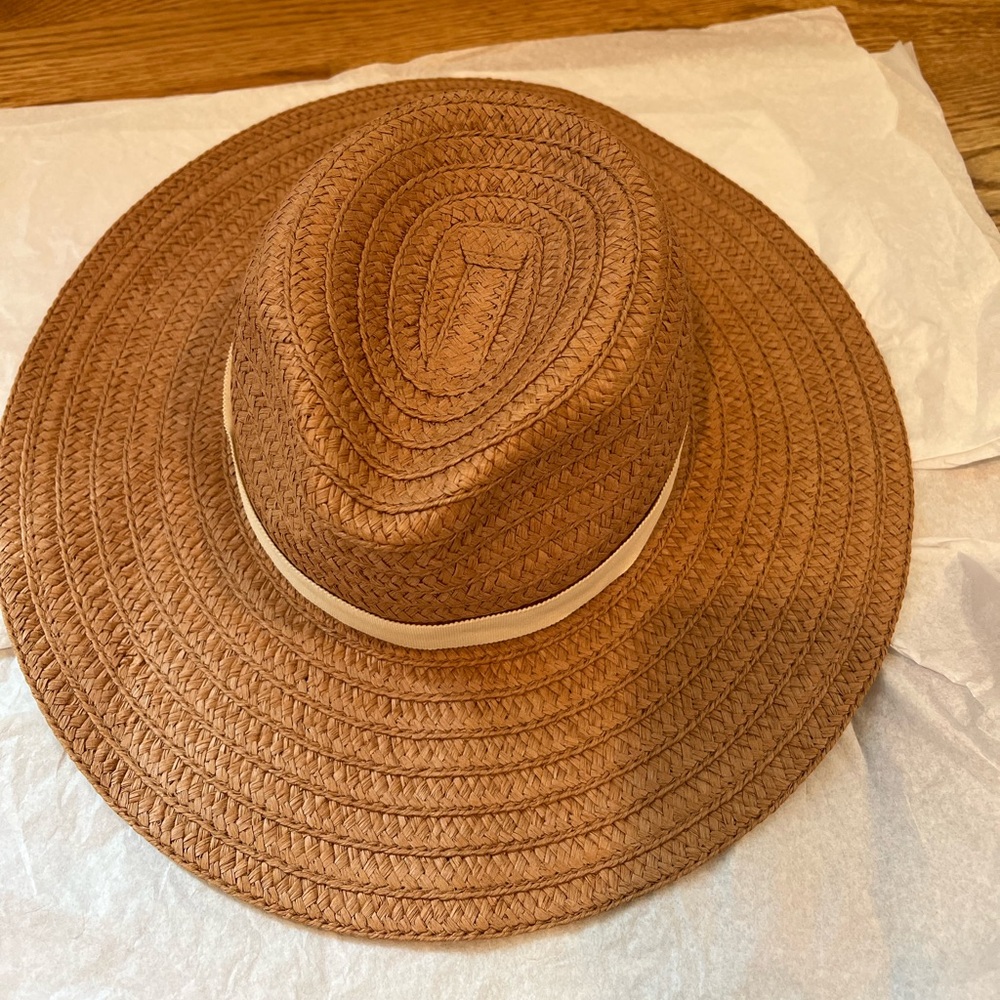 Madewell Straw, wide brimmed hat, Size M/L